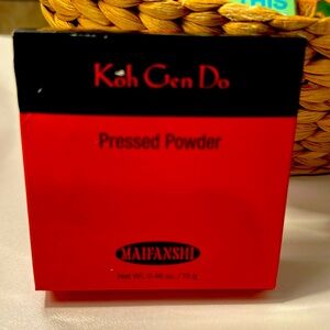 Koh Gen Do pressed powder